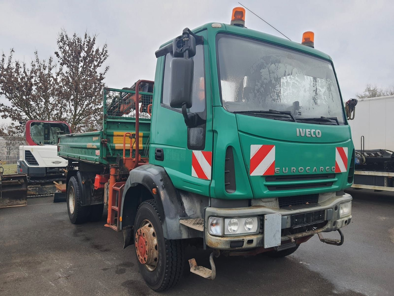 Iveco ML140E18 Dreiseitenkipper 4x4 mit Kran+Greifere - Kipper: das Bild 2 Iveco ML140E18 Dreiseitenkipper 4x4 mit Kran+Greifere - Kipper: das Bild 2