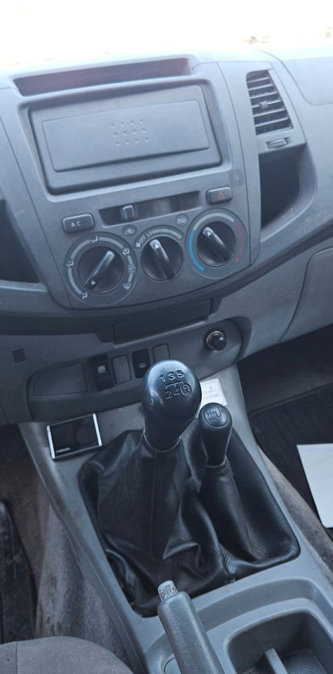 SUV/ Geländewagen Toyota Hilux Double Cab 4x4: das Bild 6