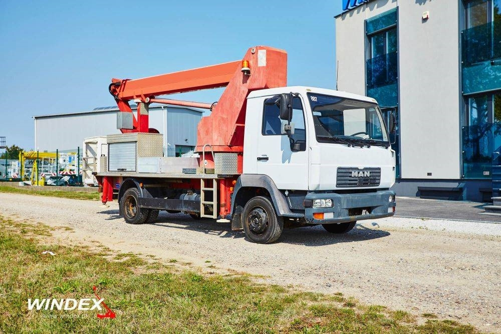 Wumag WT 170 - LKW mit Arbeitsbühne: das Bild 1 Wumag WT 170 - LKW mit Arbeitsbühne: das Bild 1