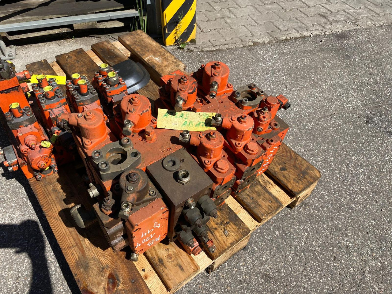 Atlas AB 1704 - Hydraulik ventil für Baumaschine: das Bild 4 Atlas AB 1704 - Hydraulik ventil für Baumaschine: das Bild 4