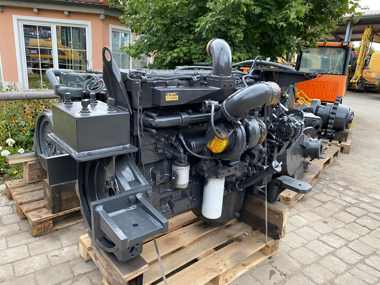 Cummins QSM 11 aus Doosan DL 500 - Motor für Baumaschine: das Bild 4 Cummins QSM 11 aus Doosan DL 500 - Motor für Baumaschine: das Bild 4