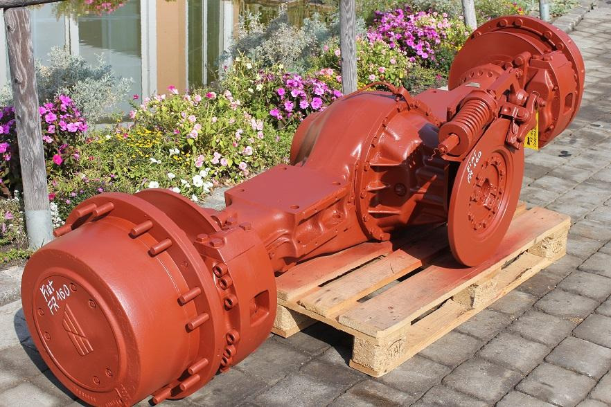 Fiat-Hitachi FR 160 - Achse und Teile für Baumaschine: das Bild 1 Fiat-Hitachi FR 160 - Achse und Teile für Baumaschine: das Bild 1
