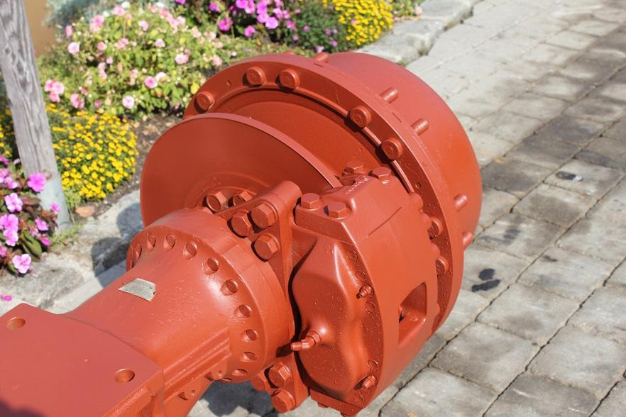 Fiat-Hitachi FR 160 - Achse und Teile für Baumaschine: das Bild 4 Fiat-Hitachi FR 160 - Achse und Teile für Baumaschine: das Bild 4