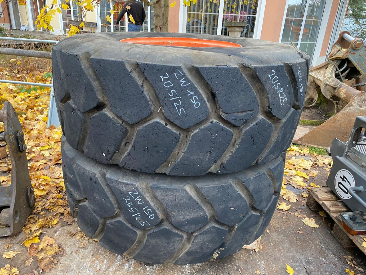 Hitachi 20,5 R 25 ZW 150 - Komplettrad für Baumaschine: das Bild 5 Hitachi 20,5 R 25 ZW 150 - Komplettrad für Baumaschine: das Bild 5
