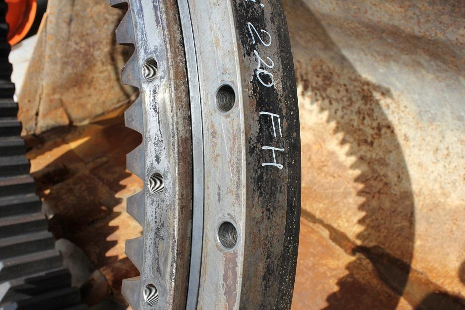 Drehkranz für Baumaschine Hitachi 220: das Bild 6