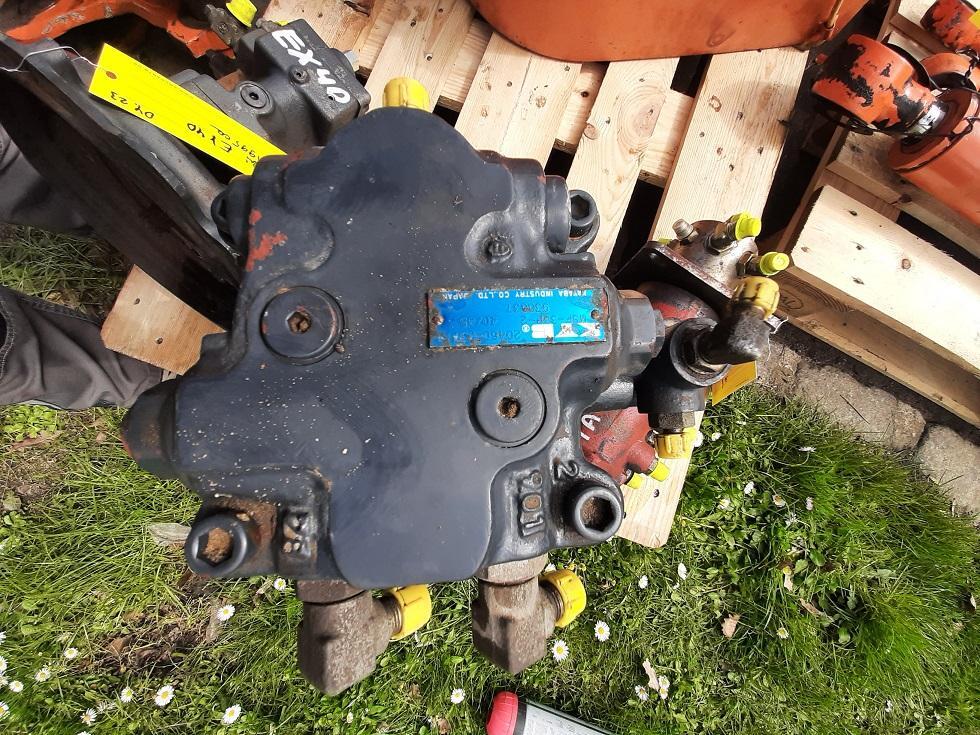 Hitachi EX 40 - Schwenkmotor für Baumaschine: das Bild 5 Hitachi EX 40 - Schwenkmotor für Baumaschine: das Bild 5