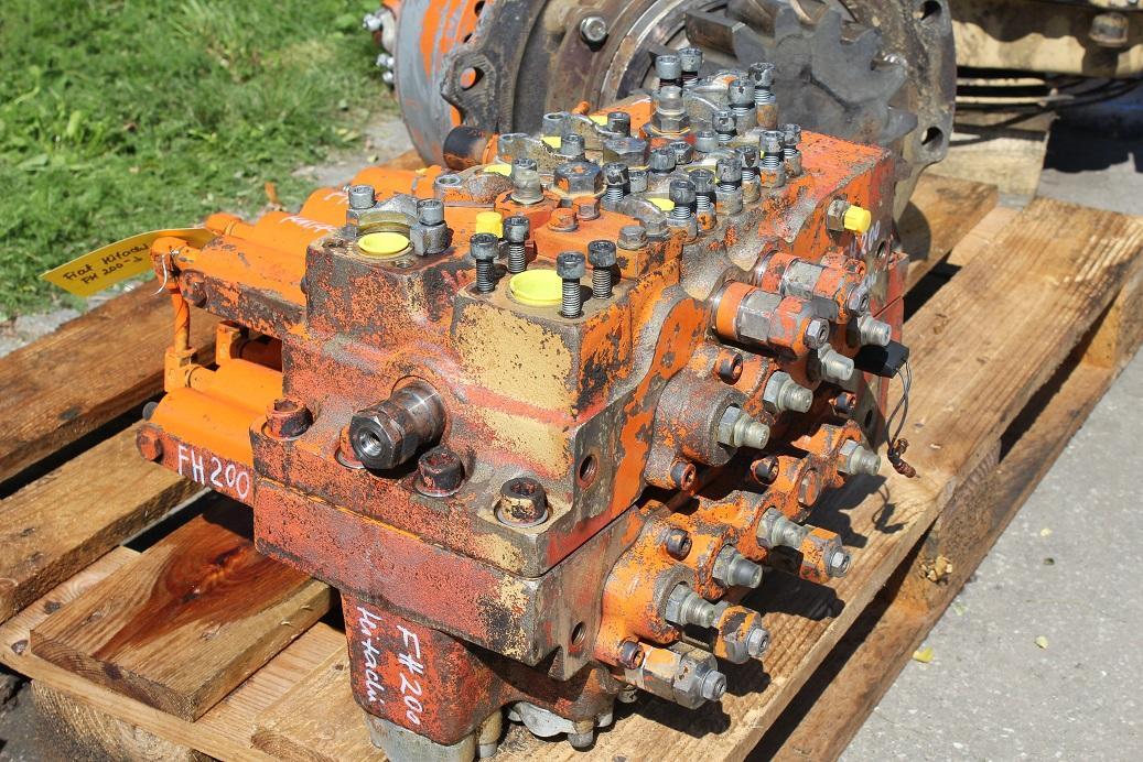 Hitachi FH 200-3 - Hydraulik ventil für Baumaschine: das Bild 4 Hitachi FH 200-3 - Hydraulik ventil für Baumaschine: das Bild 4