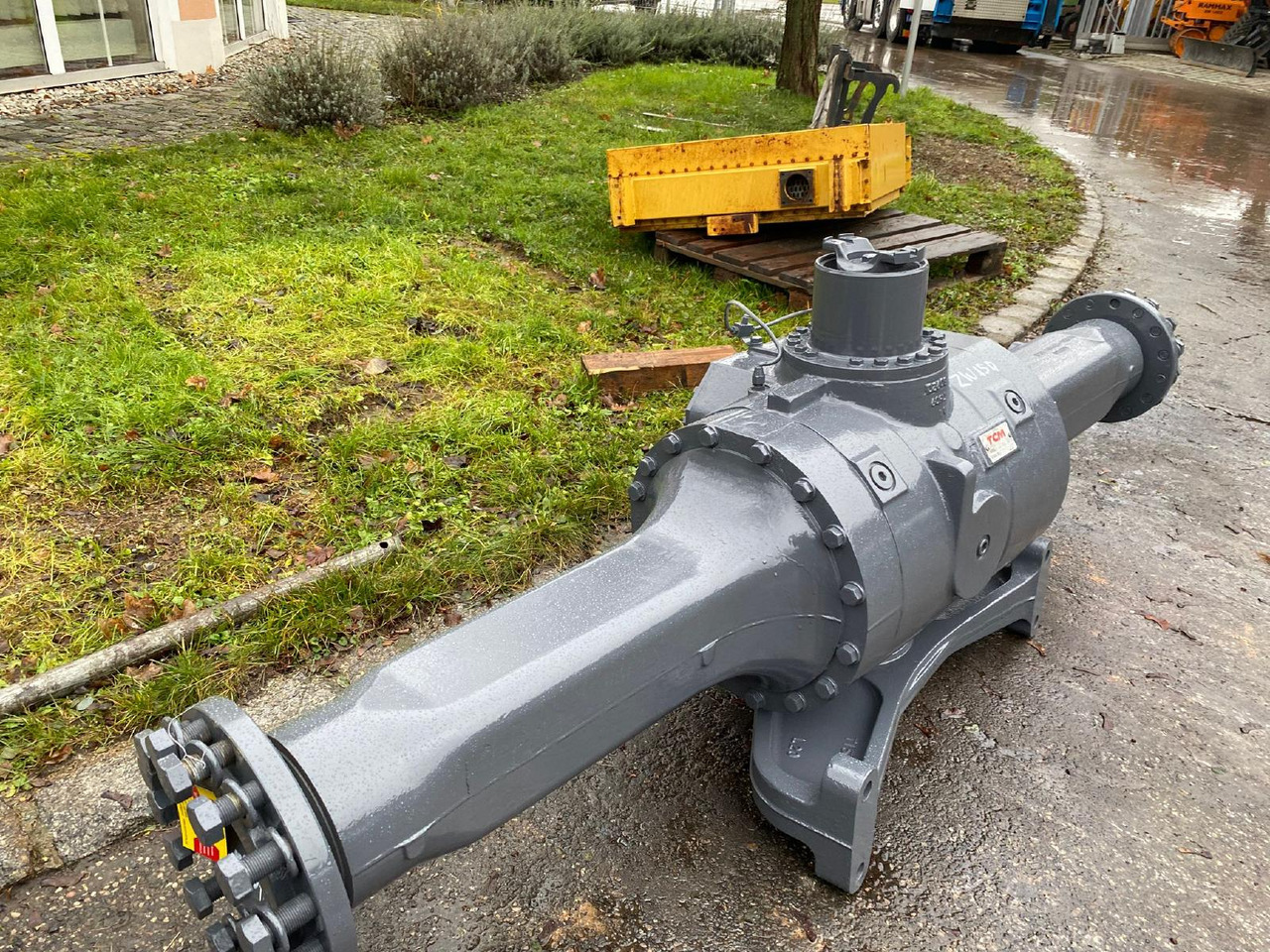 Hitachi TCM aus ZW 150 - Achse und Teile für Baumaschine: das Bild 2 Hitachi TCM aus ZW 150 - Achse und Teile für Baumaschine: das Bild 2