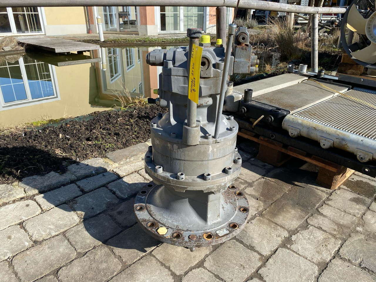 Hitachi ZX 210 - Schwenkmotor für Baumaschine: das Bild 2 Hitachi ZX 210 - Schwenkmotor für Baumaschine: das Bild 2