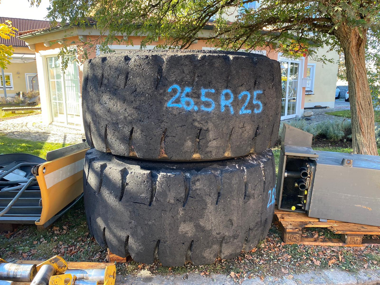 Liebherr 26,5R25 aus L564 - Reifen für Baumaschine: das Bild 5 Liebherr 26,5R25 aus L564 - Reifen für Baumaschine: das Bild 5