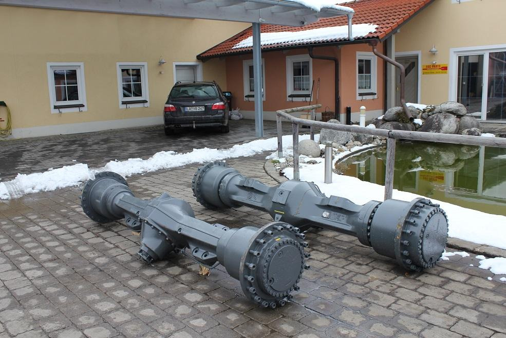 Liebherr 574 ZF AP 415, - Achse und Teile für Baumaschine: das Bild 5 Liebherr 574 ZF AP 415, - Achse und Teile für Baumaschine: das Bild 5