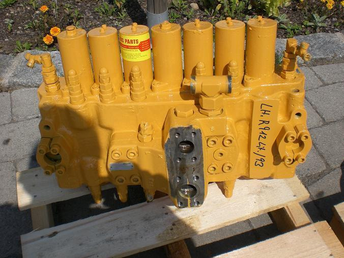 Liebherr A 902 Litronik - Hydraulik ventil für Baumaschine: das Bild 1 Liebherr A 902 Litronik - Hydraulik ventil für Baumaschine: das Bild 1
