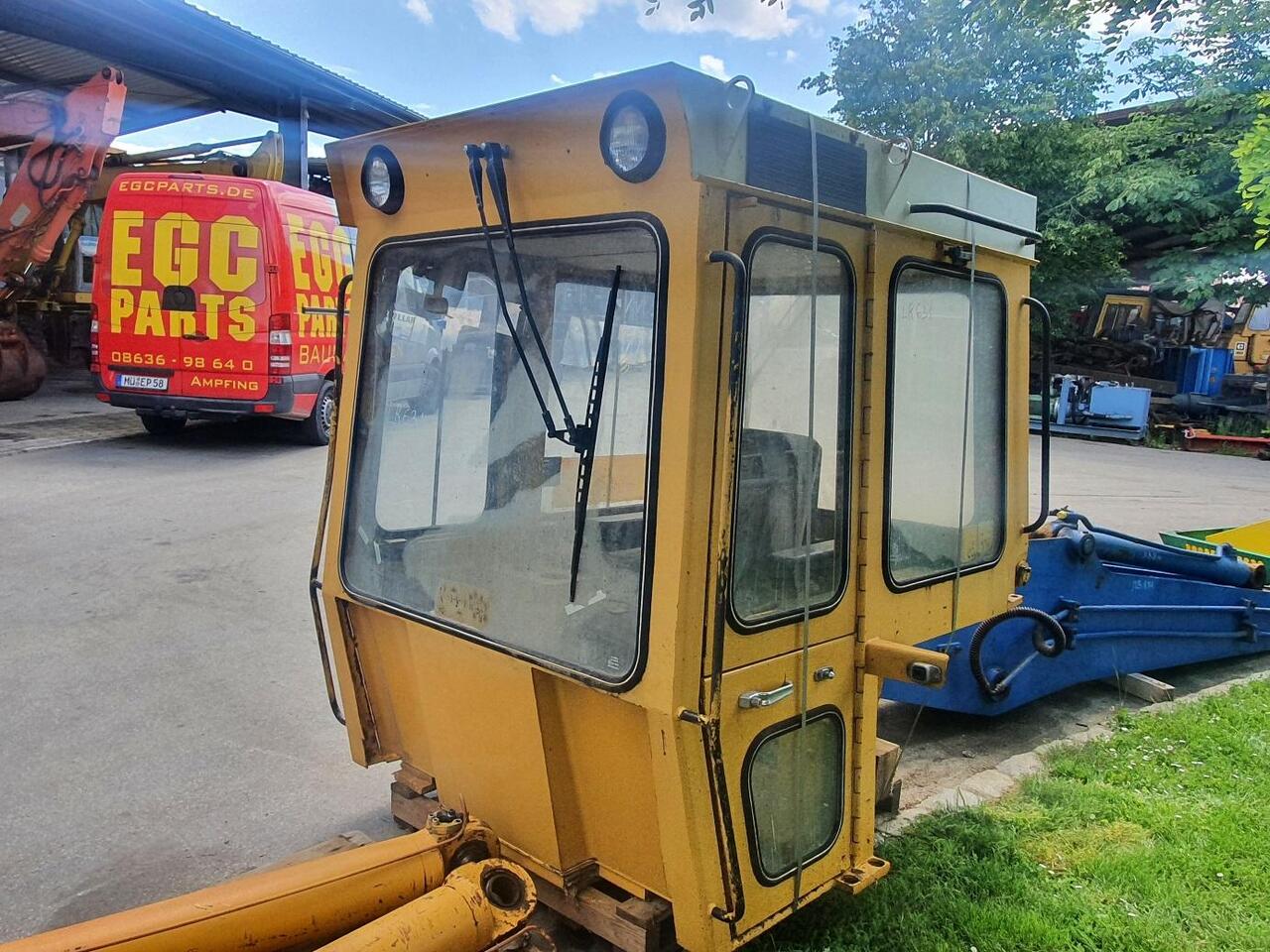 Liebherr LR 631 - Fahrerhaus für Laderaupe: das Bild 5 Liebherr LR 631 - Fahrerhaus für Laderaupe: das Bild 5