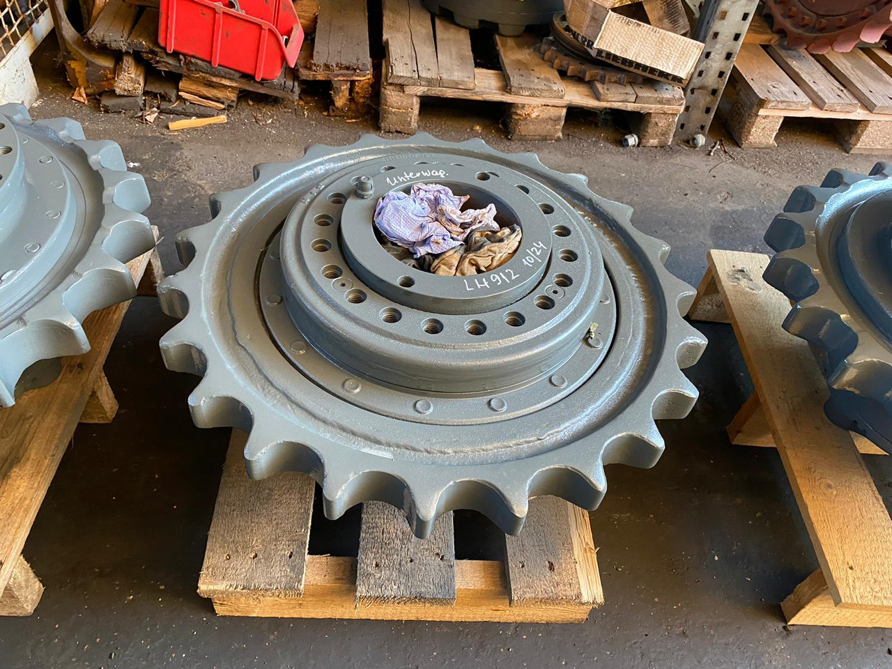 Liebherr R 912 - Fahrantrieb für Baumaschine: das Bild 2 Liebherr R 912 - Fahrantrieb für Baumaschine: das Bild 2