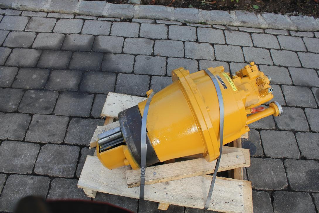 Liebherr R 912 Lit. - Schwenkmotor für Baumaschine: das Bild 4 Liebherr R 912 Lit. - Schwenkmotor für Baumaschine: das Bild 4