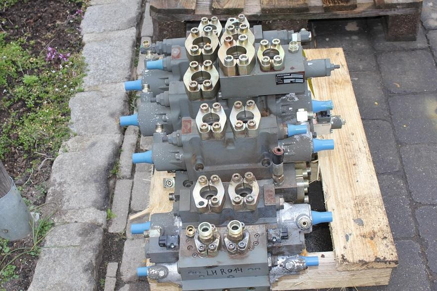 Liebherr R 914 - Hydraulik ventil für Baumaschine: das Bild 2 Liebherr R 914 - Hydraulik ventil für Baumaschine: das Bild 2