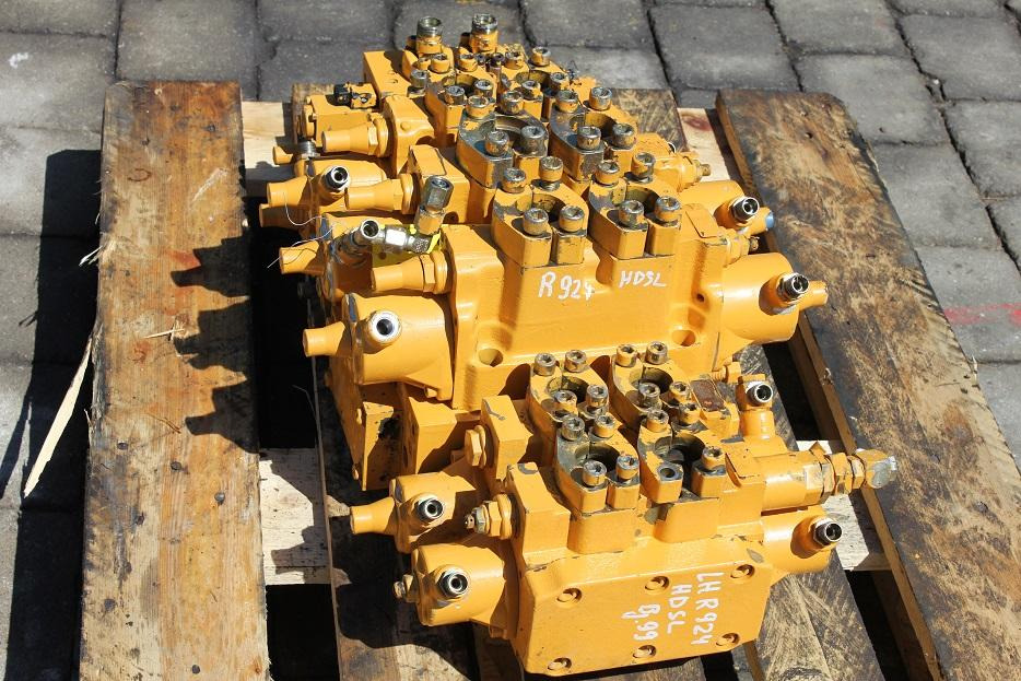 Liebherr R 924 HDSL - Hydraulik ventil für Baumaschine: das Bild 2 Liebherr R 924 HDSL - Hydraulik ventil für Baumaschine: das Bild 2