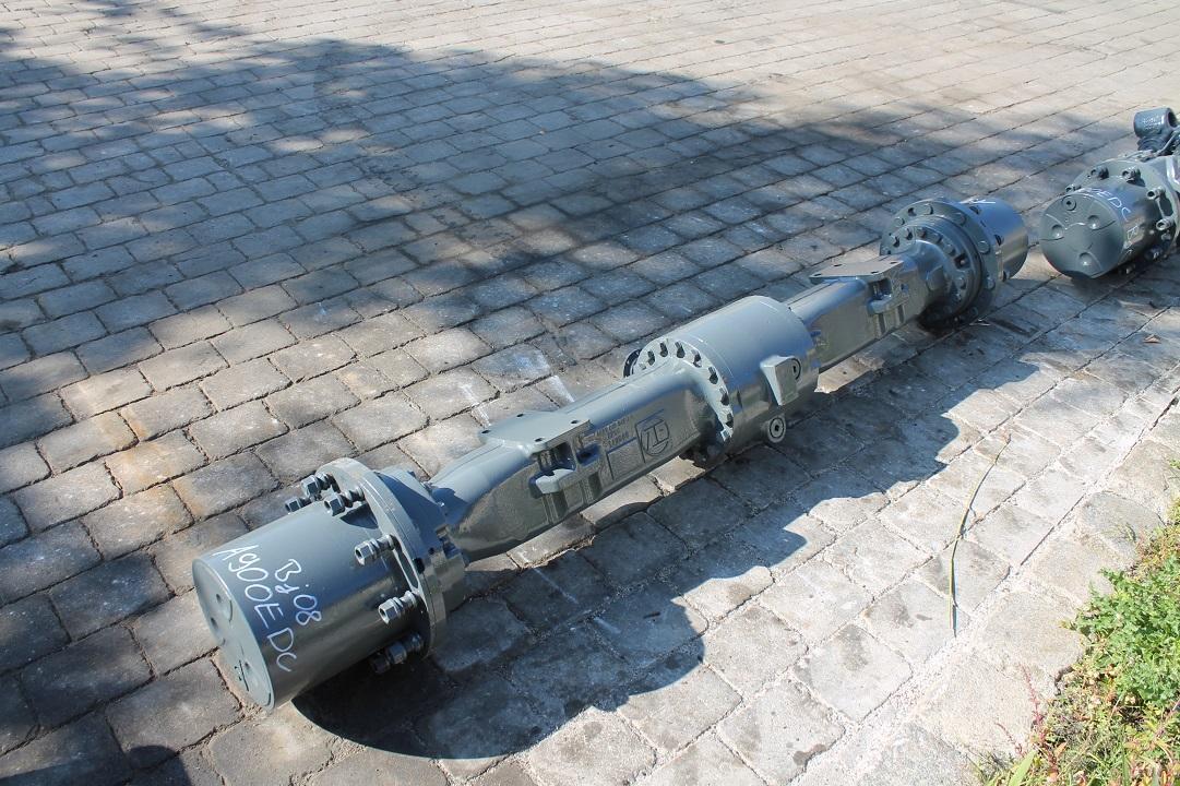 Liebherr ZF aus LH A900C LIT - Achse und Teile für Baumaschine: das Bild 2 Liebherr ZF aus LH A900C LIT - Achse und Teile für Baumaschine: das Bild 2