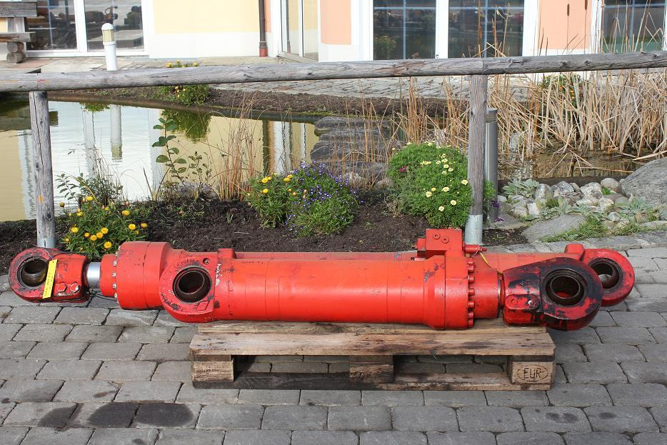 O&K MH 6.5 - Hydraulikzylinder für Baumaschine: das Bild 2 O&K MH 6.5 - Hydraulikzylinder für Baumaschine: das Bild 2