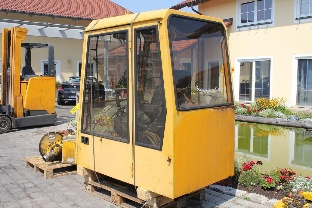 Sennebogen SR 26 - Fahrerhaus für Baumaschine: das Bild 3 Sennebogen SR 26 - Fahrerhaus für Baumaschine: das Bild 3