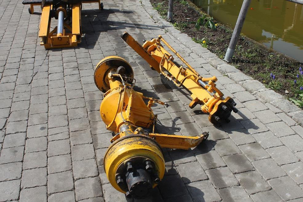 Stapler - Achse und Teile für Baumaschine: das Bild 4 Stapler - Achse und Teile für Baumaschine: das Bild 4