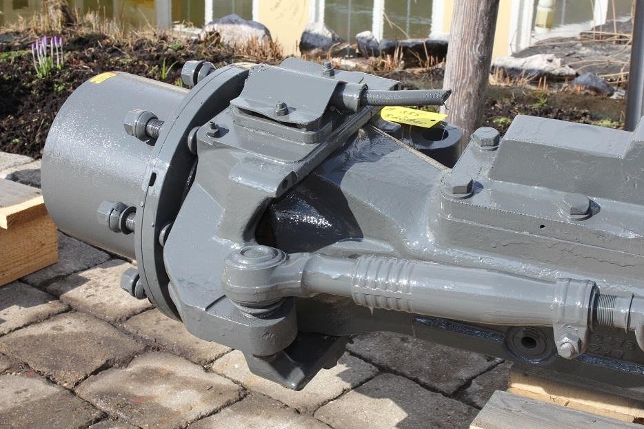 Achse und Teile für Baumaschine Zeppelin ZM 13, ZF APL B 355: das Bild 8