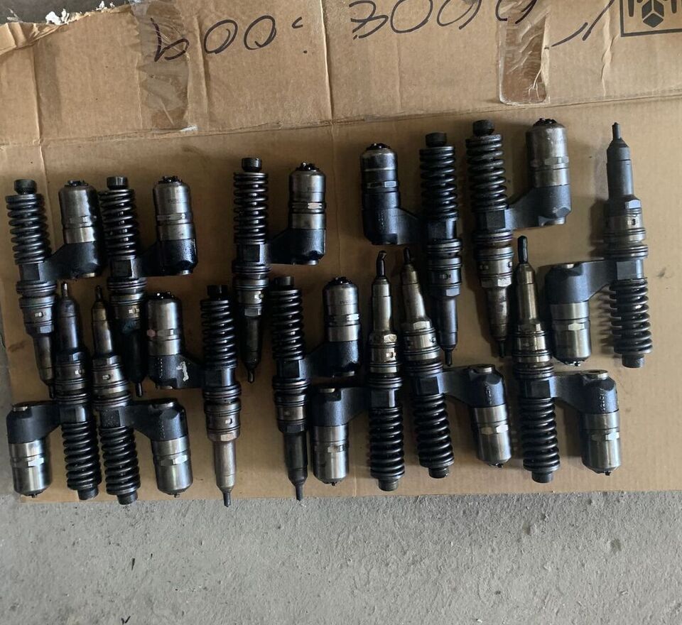 Bosch 0414701006 IVECO Stralis truck - Injektor für LKW: das Bild 1 Bosch 0414701006 IVECO Stralis truck - Injektor für LKW: das Bild 1