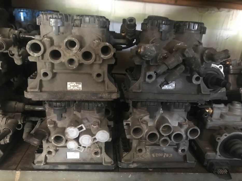 Knorr-Bremse K000088 Scania R - Bremsventil für LKW: das Bild 1 Knorr-Bremse K000088 Scania R - Bremsventil für LKW: das Bild 1