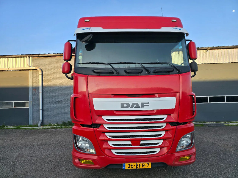 DAF XF 440 Euro 6 2015 - Sattelzugmaschine: das Bild 2 DAF XF 440 Euro 6 2015 - Sattelzugmaschine: das Bild 2