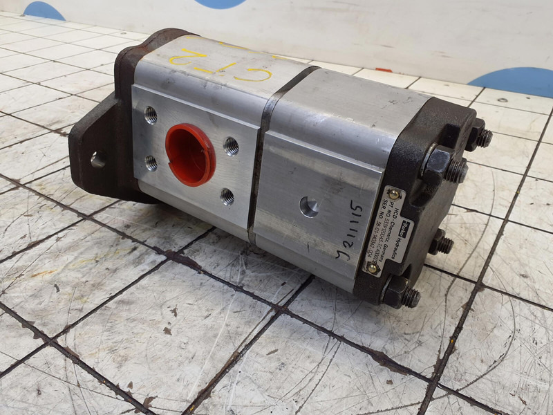 Compact truck CT-2 Dual gear pump - Hydraulikpumpe für Kran: das Bild 1 Compact truck CT-2 Dual gear pump - Hydraulikpumpe für Kran: das Bild 1