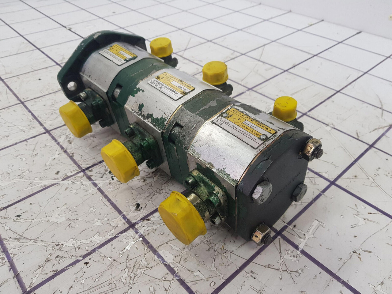 FAUN ATF 30-2 3 way gear pump - Hydraulikpumpe für Kran: das Bild 3 FAUN ATF 30-2 3 way gear pump - Hydraulikpumpe für Kran: das Bild 3