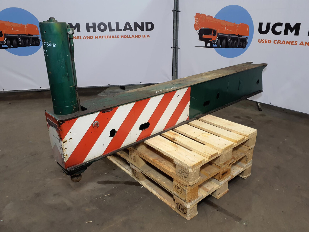 FAUN ATF 30-2 outrigger beam front complete - Federung für Mobilkran: das Bild 2 FAUN ATF 30-2 outrigger beam front complete - Federung für Mobilkran: das Bild 2