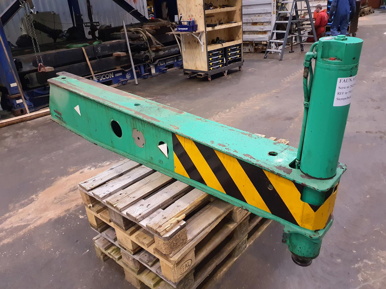 FAUN ATF 60-3 outrigger beam rear with support cylinder - Federung für Mobilkran: das Bild 1 FAUN ATF 60-3 outrigger beam rear with support cylinder - Federung für Mobilkran: das Bild 1
