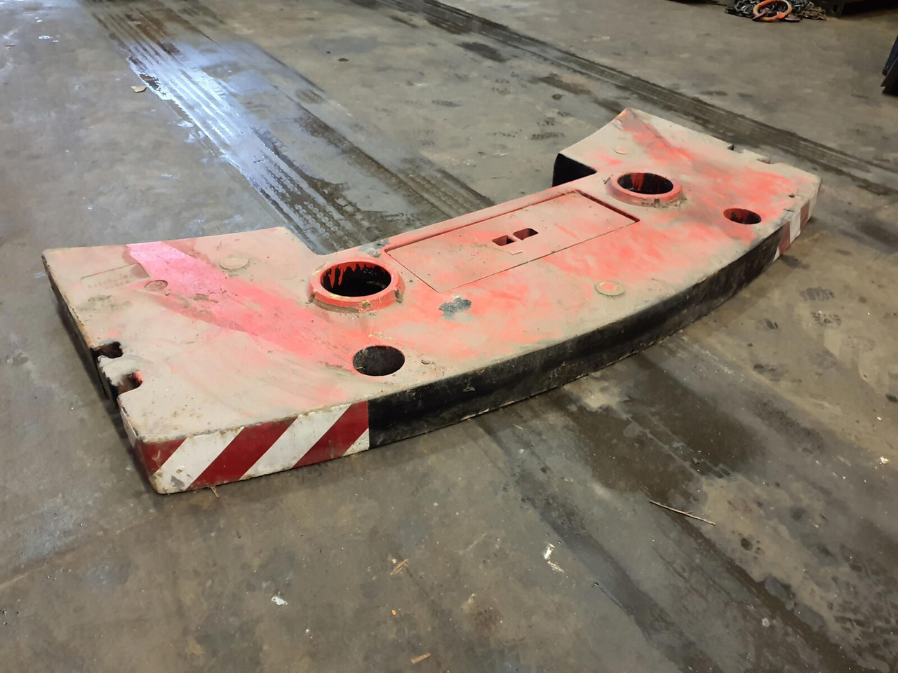 FAUN ATF 60-4 counterweight 2 ton - Gegengewicht für Mobilkran: das Bild 1 FAUN ATF 60-4 counterweight 2 ton - Gegengewicht für Mobilkran: das Bild 1