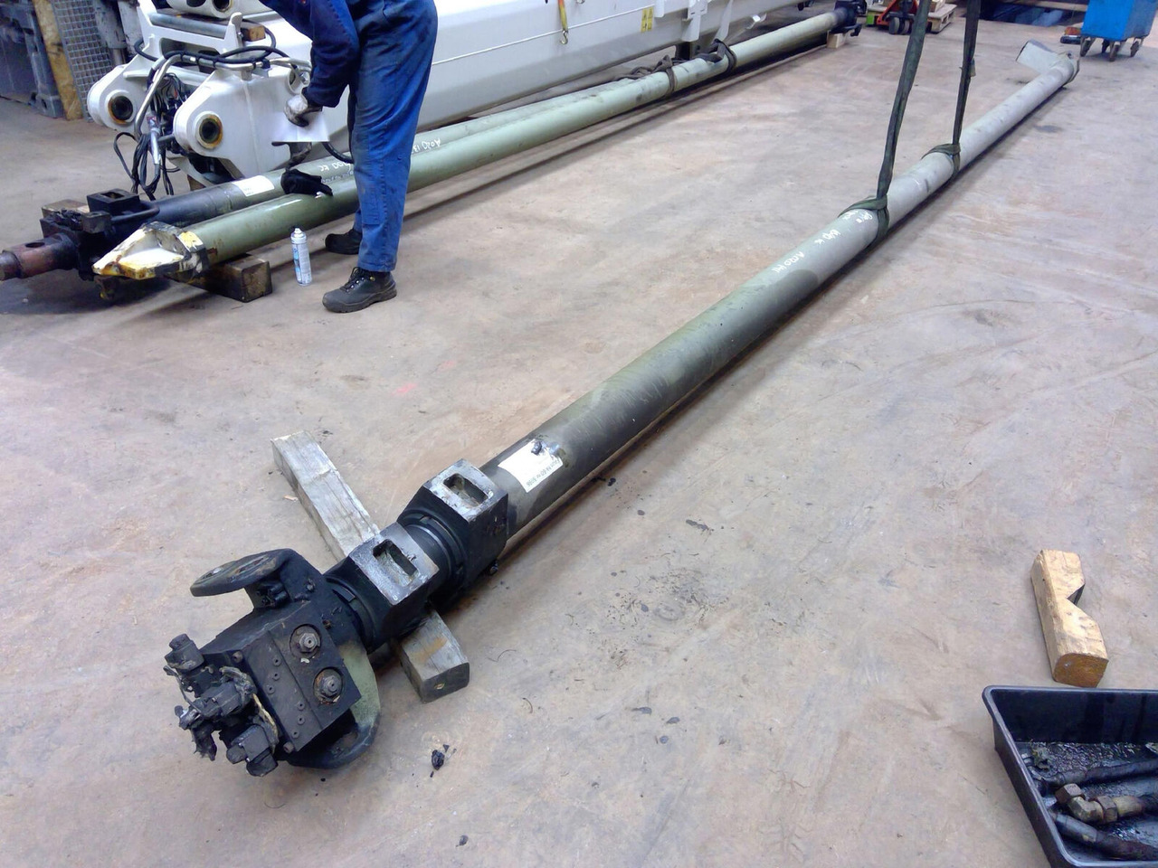 FAUN ATF 60-4 telescopic cylinder double - Hydraulikzylinder für Mobilkran: das Bild 2 FAUN ATF 60-4 telescopic cylinder double - Hydraulikzylinder für Mobilkran: das Bild 2