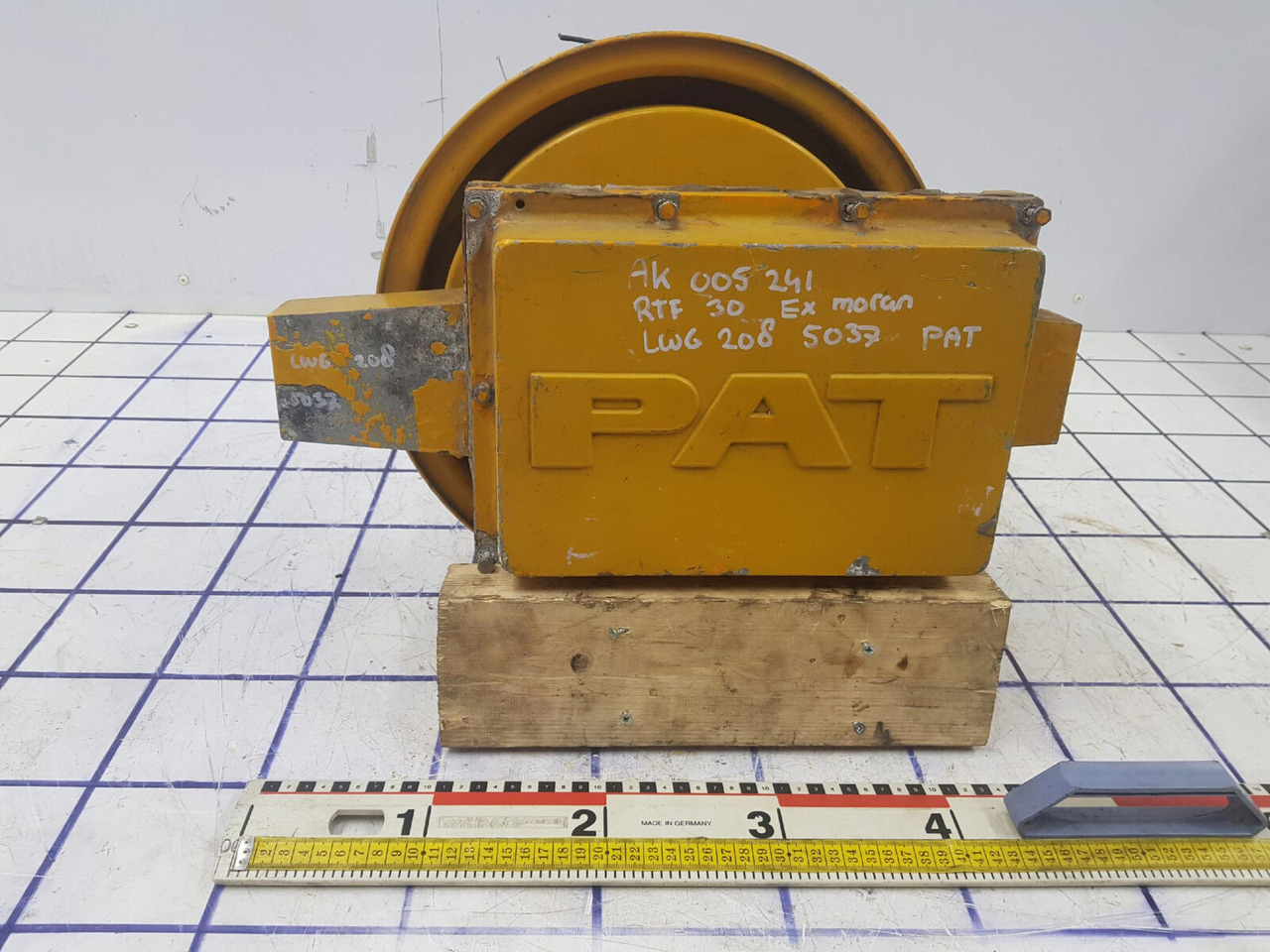 FAUN RTF 30 length indicator LWG 208/ 002 - Elektrische Ausrüstung für Mobilkran: das Bild 1 FAUN RTF 30 length indicator LWG 208/ 002 - Elektrische Ausrüstung für Mobilkran: das Bild 1