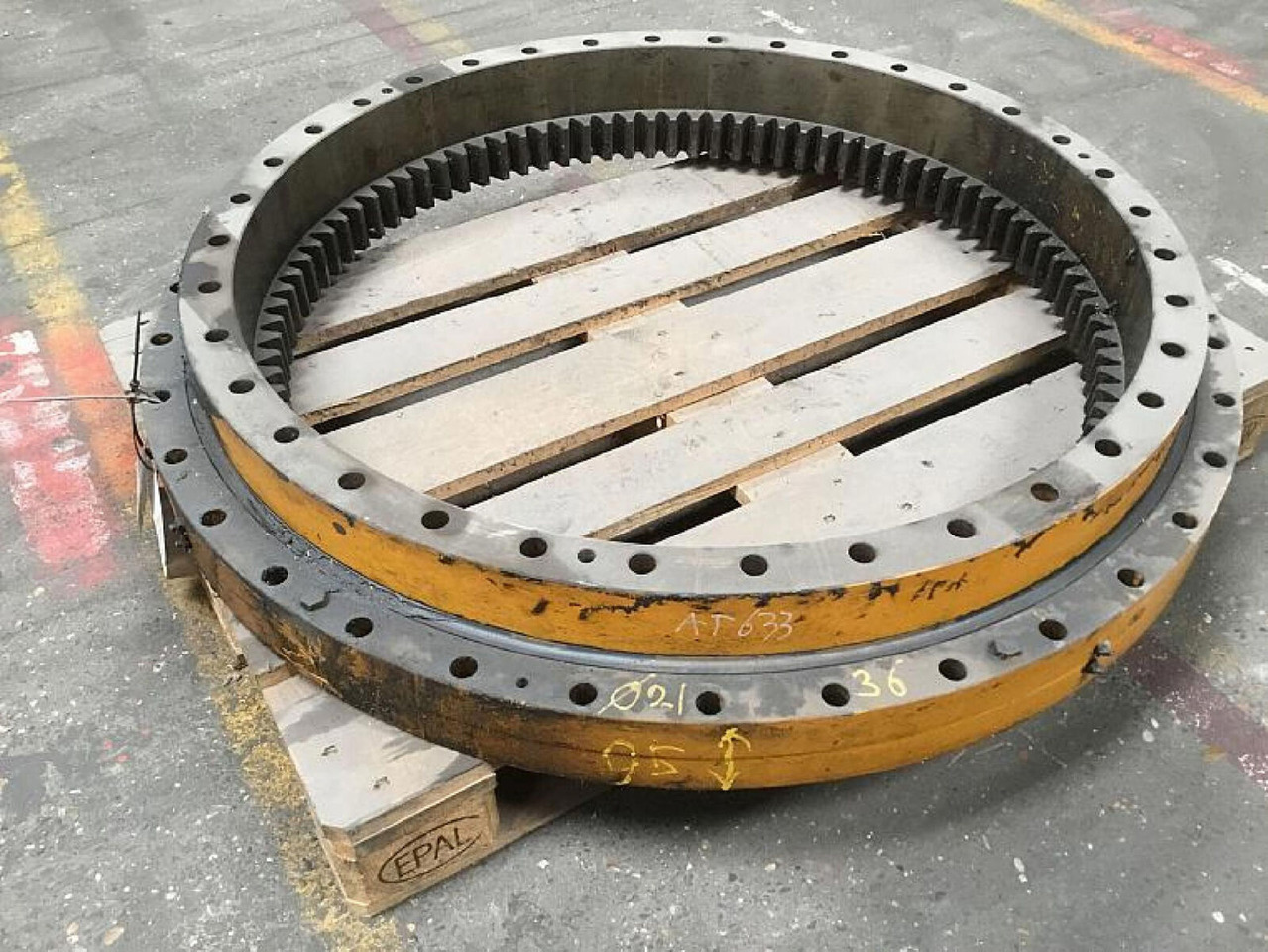 Grove AT 633 B / AT 528 slew ring - Drehkranz für Mobilkran: das Bild 3 Grove AT 633 B / AT 528 slew ring - Drehkranz für Mobilkran: das Bild 3