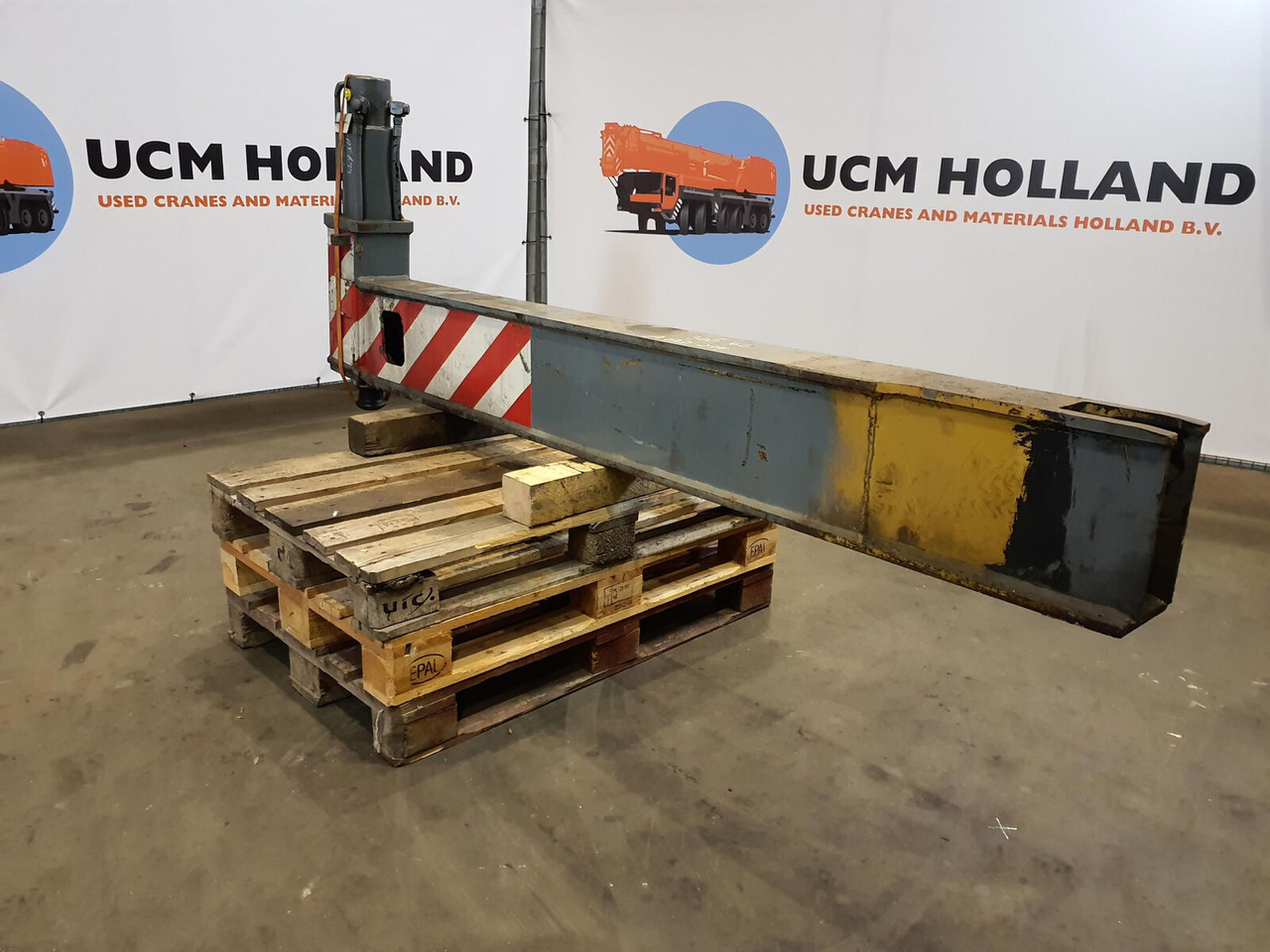 Grove AT 633 outrigger beam complete rear - Federung für Mobilkran: das Bild 3 Grove AT 633 outrigger beam complete rear - Federung für Mobilkran: das Bild 3