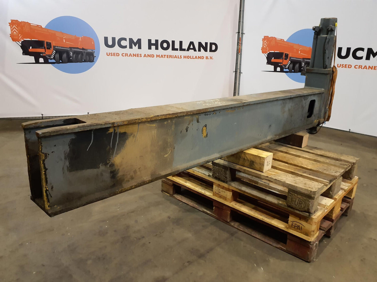 Grove AT 633 outrigger beam complete rear - Federung für Mobilkran: das Bild 4 Grove AT 633 outrigger beam complete rear - Federung für Mobilkran: das Bild 4