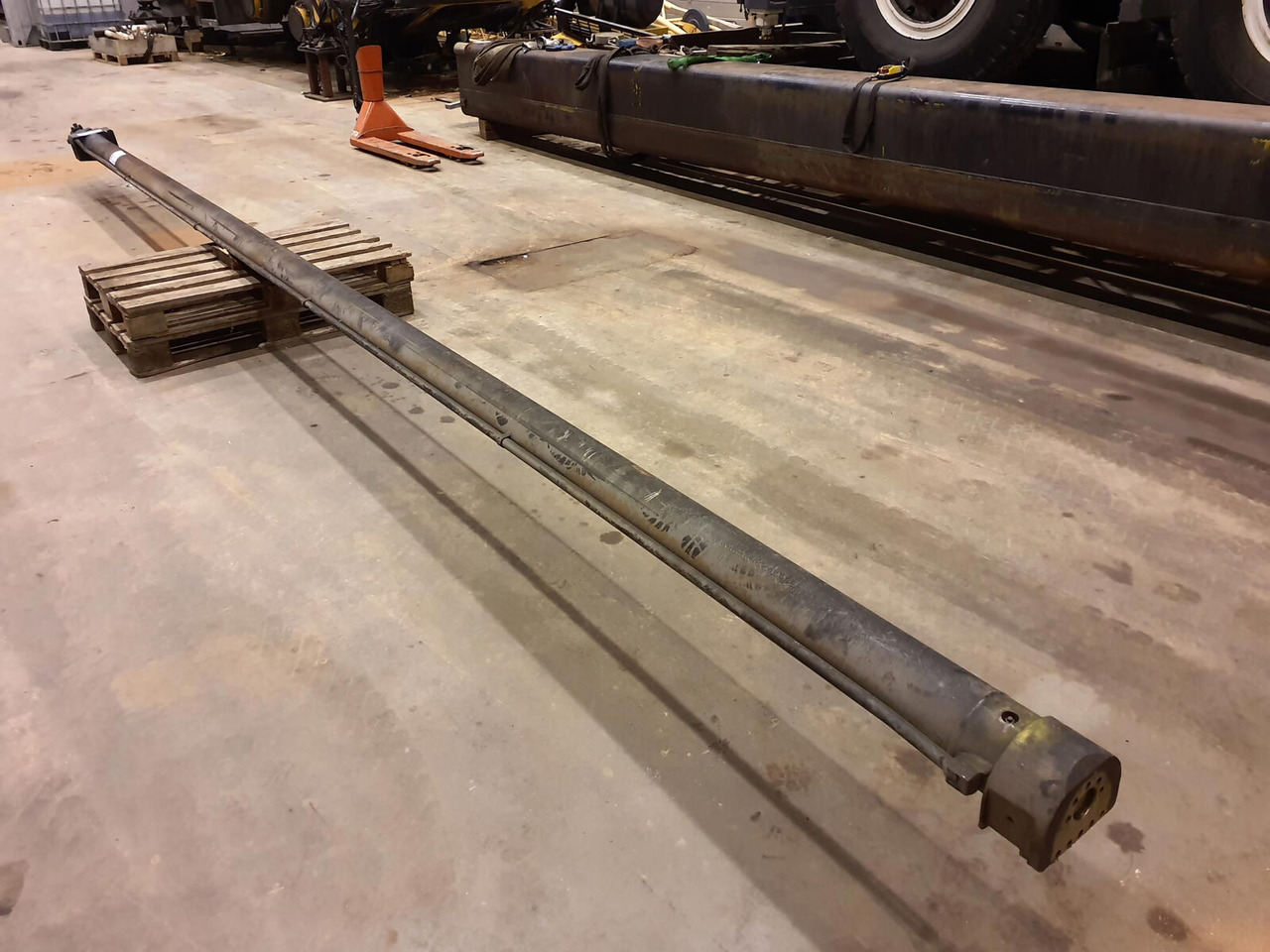 Grove GMK 2035 Telescopic cylinder - Hydraulikzylinder für Mobilkran: das Bild 3 Grove GMK 2035 Telescopic cylinder - Hydraulikzylinder für Mobilkran: das Bild 3