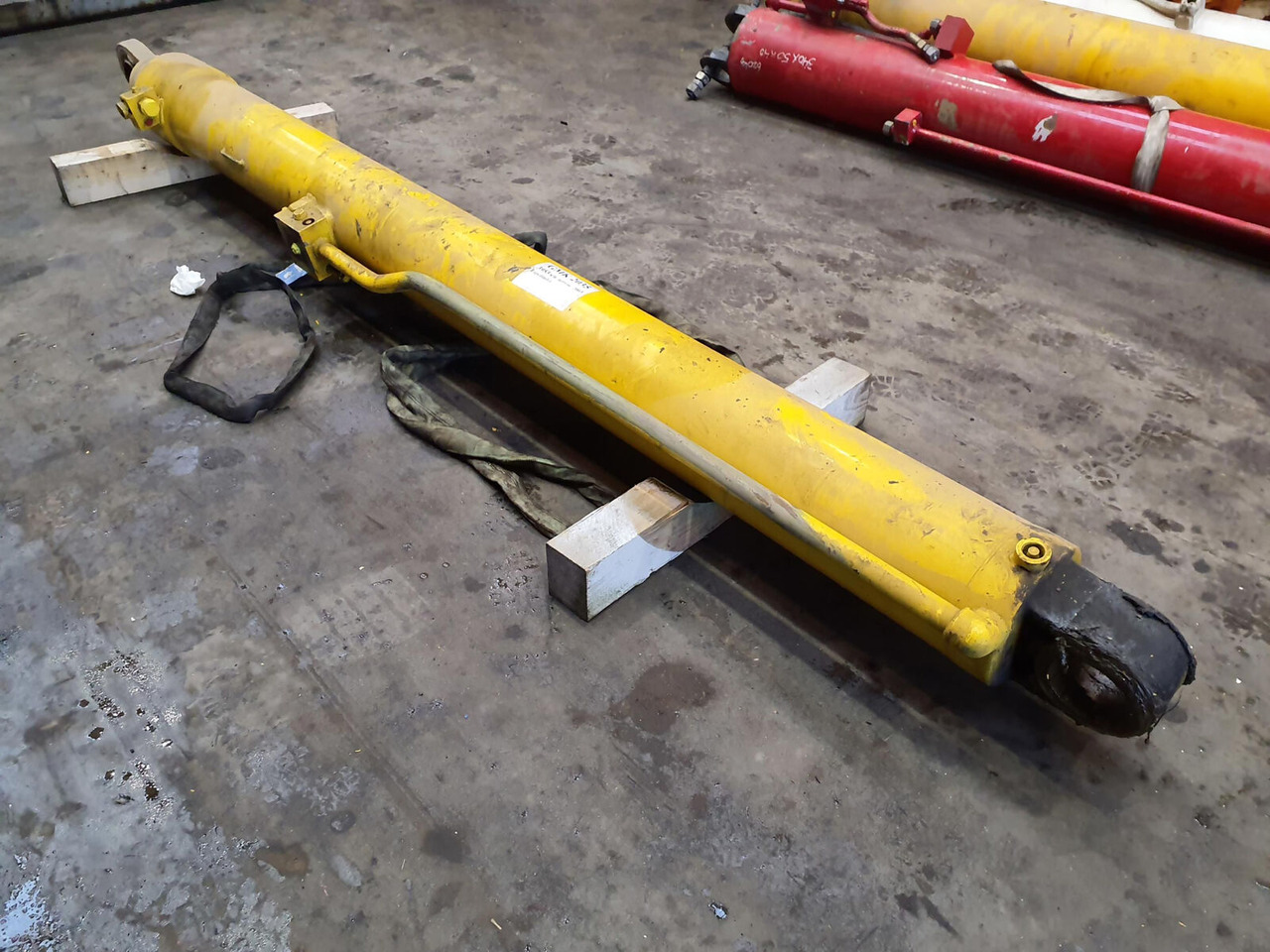 Grove GMK 2035 boom cylinder - Hydraulikzylinder für Mobilkran: das Bild 2 Grove GMK 2035 boom cylinder - Hydraulikzylinder für Mobilkran: das Bild 2