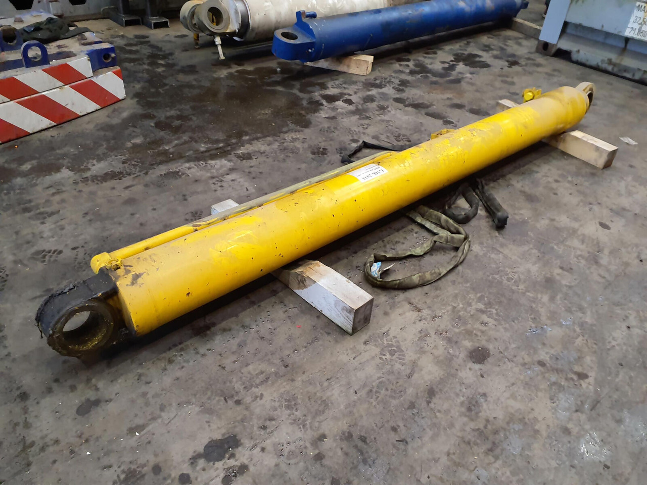 Grove GMK 2035 boom cylinder - Hydraulikzylinder für Mobilkran: das Bild 1 Grove GMK 2035 boom cylinder - Hydraulikzylinder für Mobilkran: das Bild 1