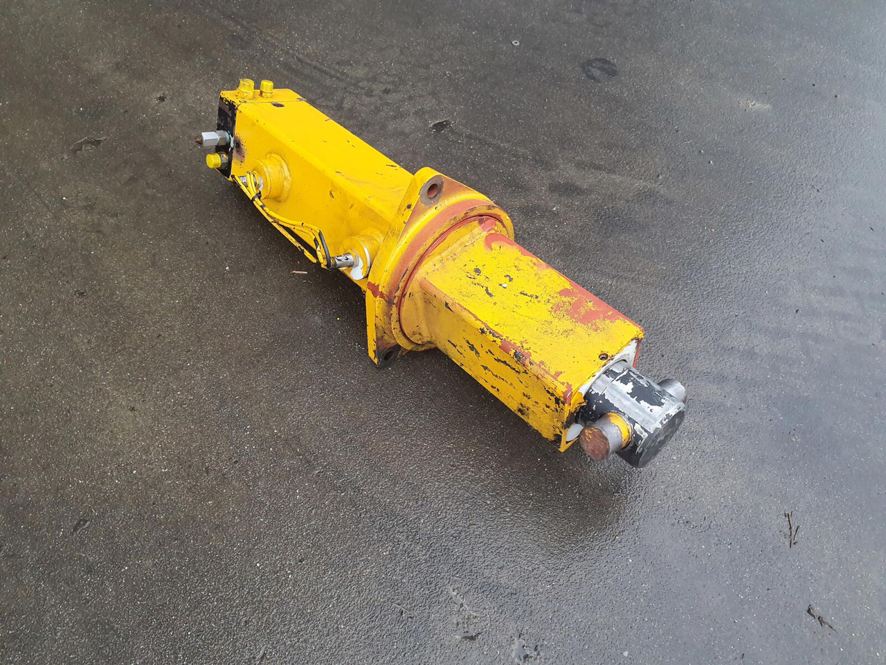 Grove GMK 3050 counterweight cylinder - Hydraulikzylinder für Mobilkran: das Bild 2 Grove GMK 3050 counterweight cylinder - Hydraulikzylinder für Mobilkran: das Bild 2