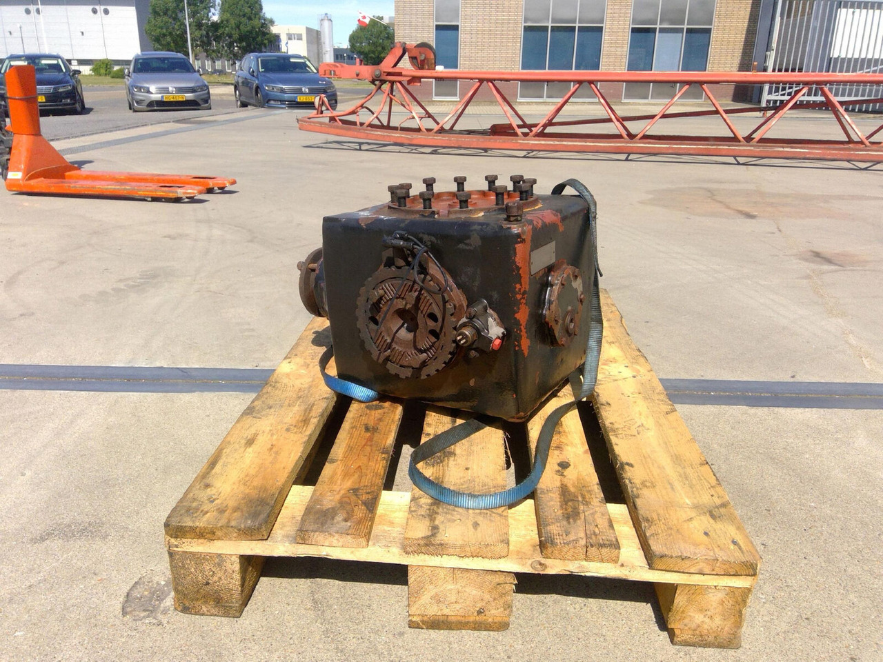 Grove GMK 3055 diff box axle 1 - Differenzial Getriebe für Mobilkran: das Bild 2 Grove GMK 3055 diff box axle 1 - Differenzial Getriebe für Mobilkran: das Bild 2