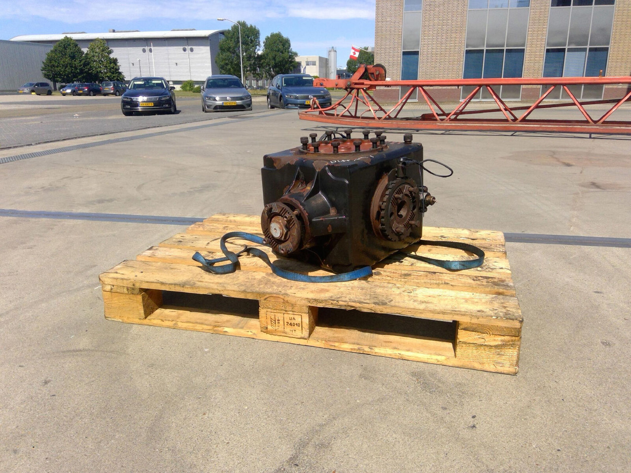 Grove GMK 3055 diff box axle 1 - Differenzial Getriebe für Mobilkran: das Bild 1 Grove GMK 3055 diff box axle 1 - Differenzial Getriebe für Mobilkran: das Bild 1