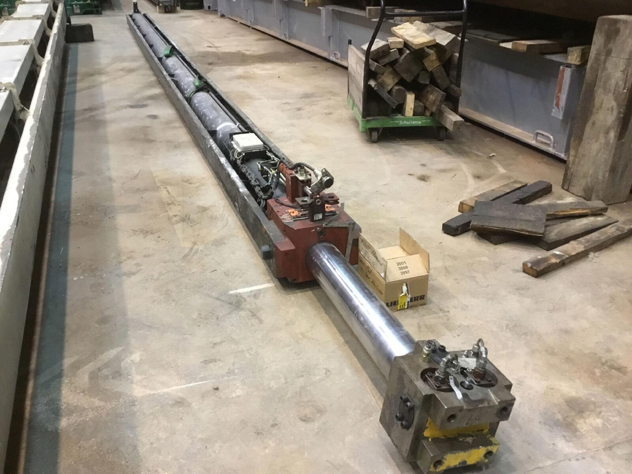 Grove GMK 4075 Telescopic boom cylinder - Hydraulikzylinder für Mobilkran: das Bild 1 Grove GMK 4075 Telescopic boom cylinder - Hydraulikzylinder für Mobilkran: das Bild 1