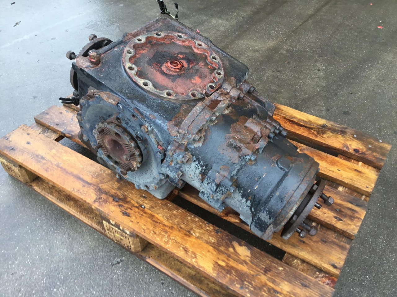 Grove GMK 5100 diff box axle 4 - Differenzial Getriebe für Mobilkran: das Bild 1 Grove GMK 5100 diff box axle 4 - Differenzial Getriebe für Mobilkran: das Bild 1