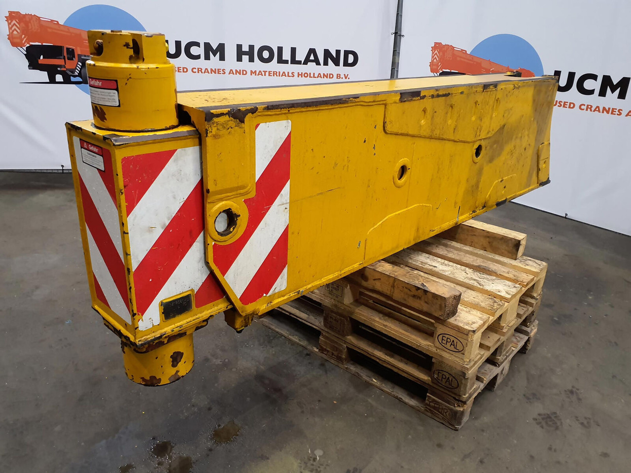 Grove GMK 5220 sliding beam rear - Federung für Kran: das Bild 2 Grove GMK 5220 sliding beam rear - Federung für Kran: das Bild 2