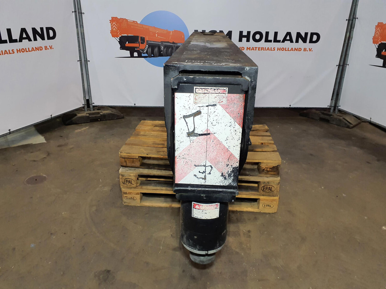 Grove GMK 6400 outrigger beam rear complete - Federung für Kran: das Bild 5 Grove GMK 6400 outrigger beam rear complete - Federung für Kran: das Bild 5