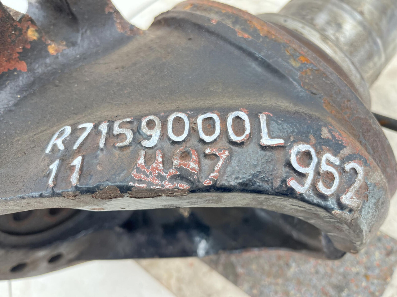 Achsschenkel für Mobilkran Grove GMK Steering knuckle 16 holes: das Bild 9